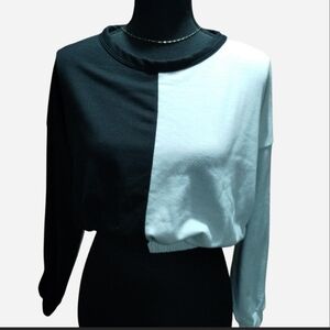 Fashion Nova Black and White Crop Top.